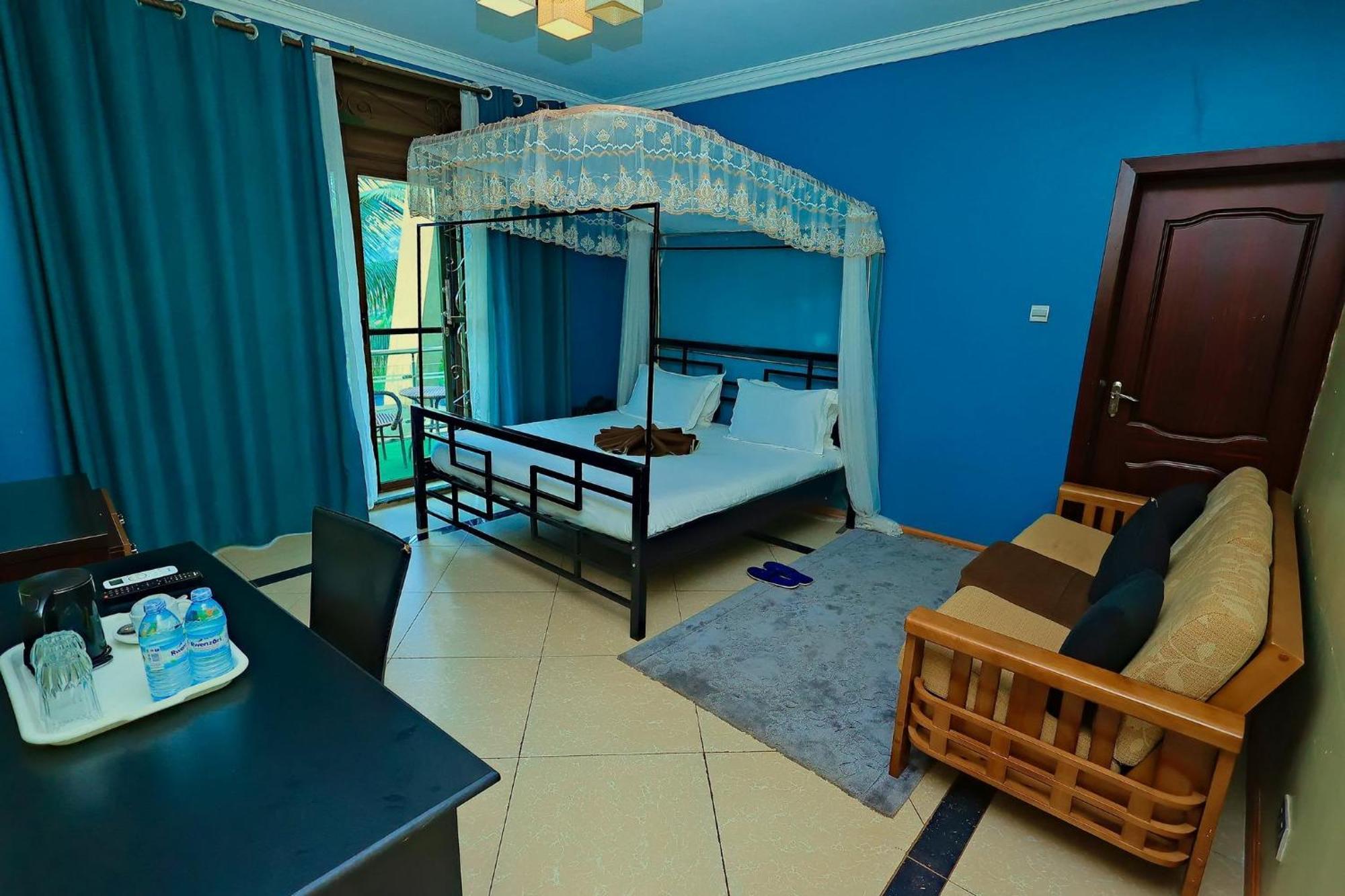 Shine Country Resort Hotel Naziba Luaran gambar
