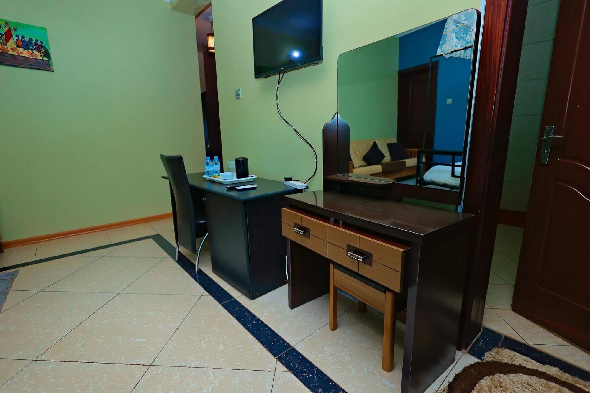 Shine Country Resort Hotel Naziba Luaran gambar