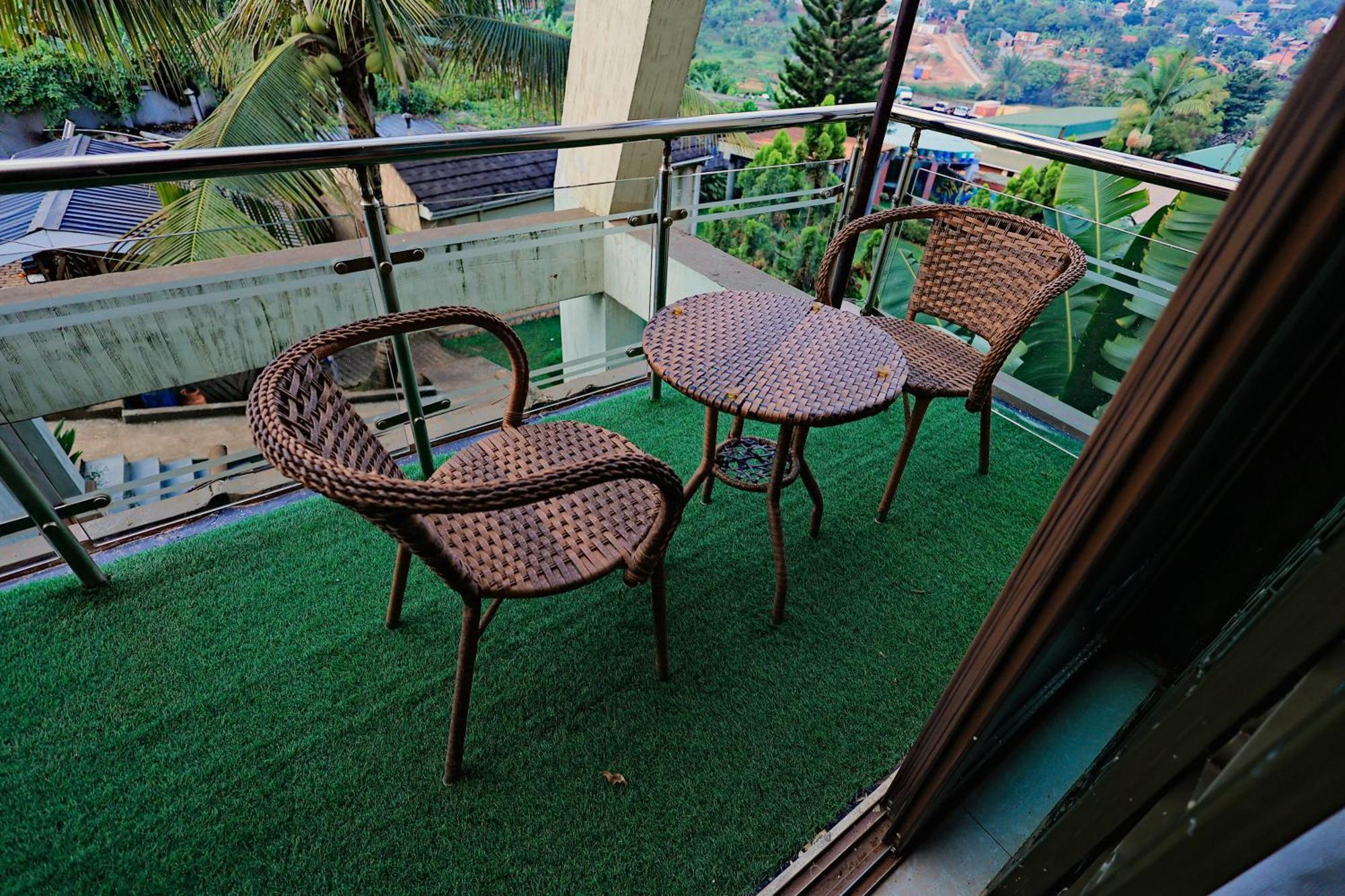 Shine Country Resort Hotel Naziba Luaran gambar